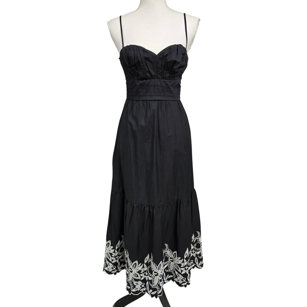 Express Black Floral Embroidered Scalloped Hem Midi Dress Sweetheart Pleated‎ XS